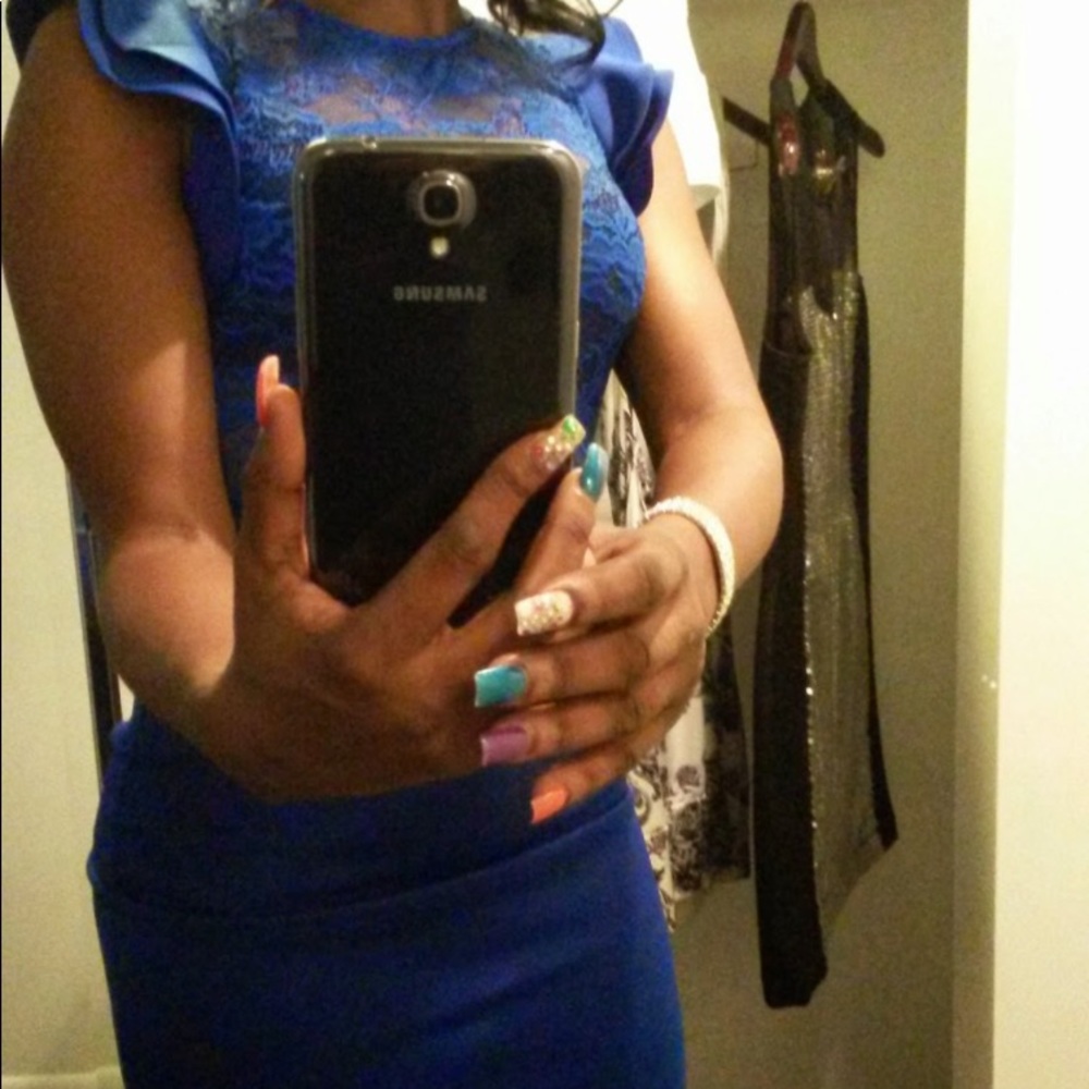 Beautiful blue dress size small worn once